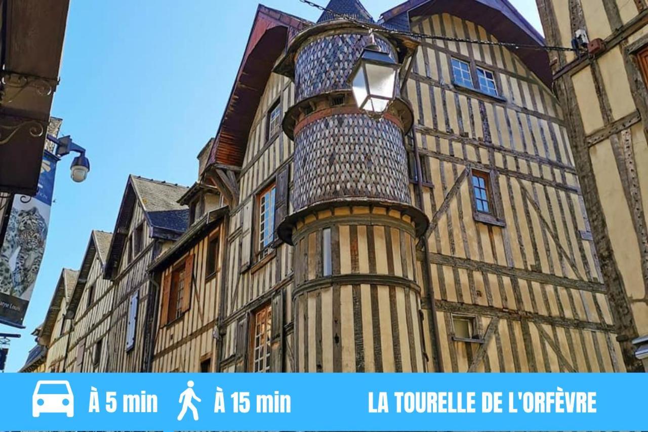 Joli Studio Meuble Tout Equipe Hyper Centre Wifi Apartamento Troyes Exterior foto